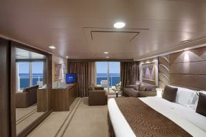 MSC-Cruises-MSC-Divina-cruiseschip-categorie-SL1-Premium-Aurea-Suite-Dek-10