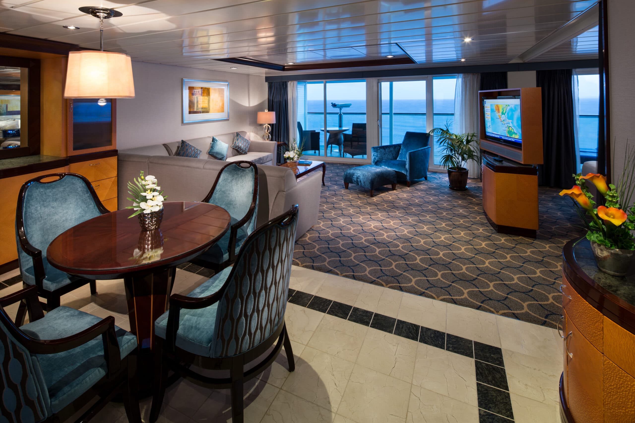 Royal-Caribbean-International-Freedom-of-the-Seas-Liberty-of-the Seas-Independence-of-the-seas-schip-cruiseschip-categorie OS-Owner Suite