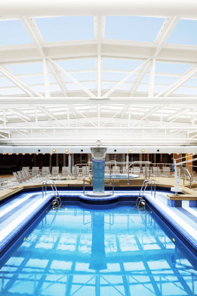 Cruiseschip-Arcadia-P&O Cruises-Zwembad