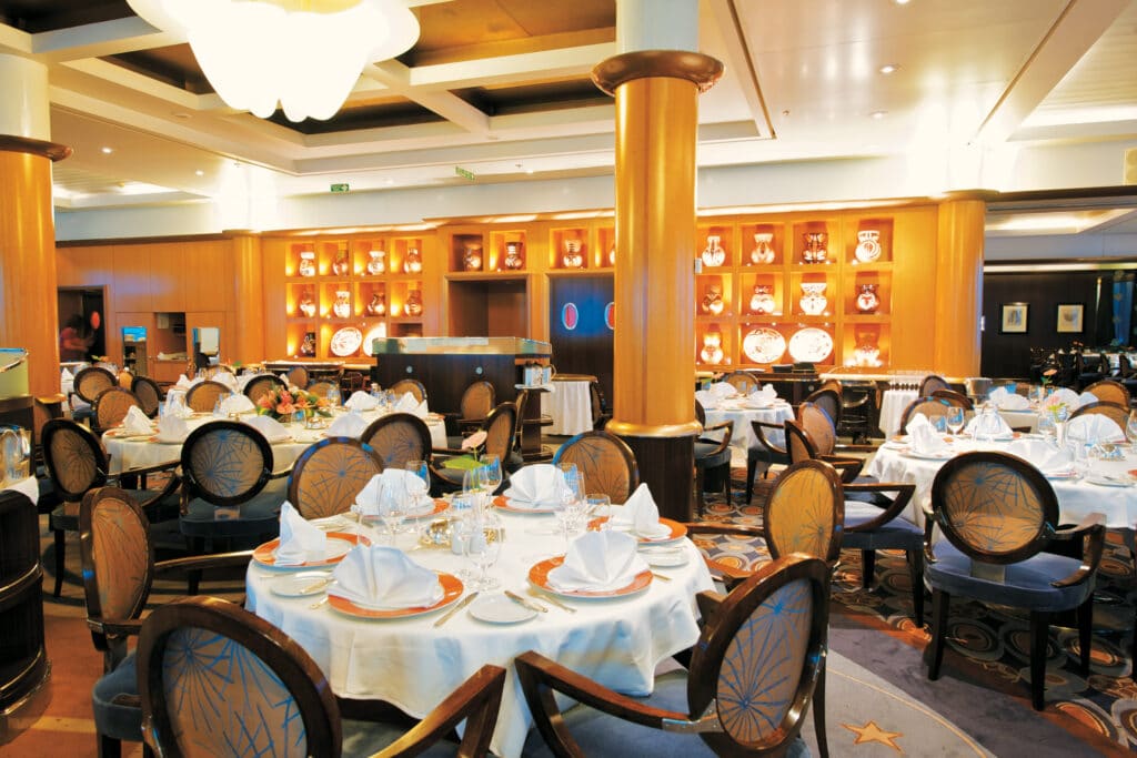 Paul Gauguin Restaurant Cruise Cruiseschip