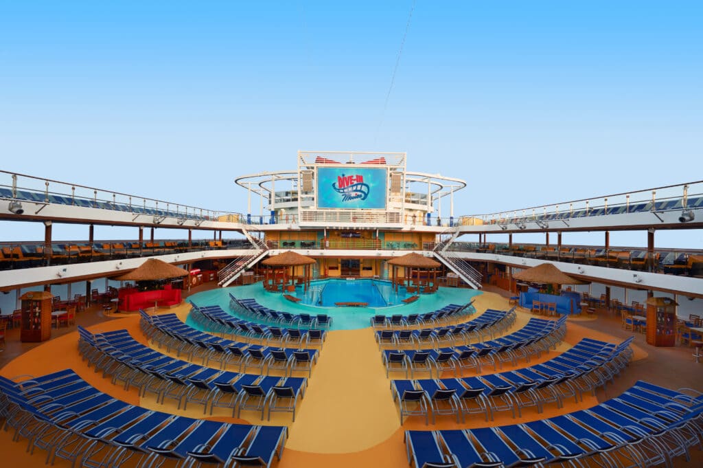 Cruiseschip-Carnival Vista-Carnival-Pool