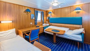 Cruiseschip-Hurtigruten-MS Lofoten-schip-Polar Outside-Categorie N