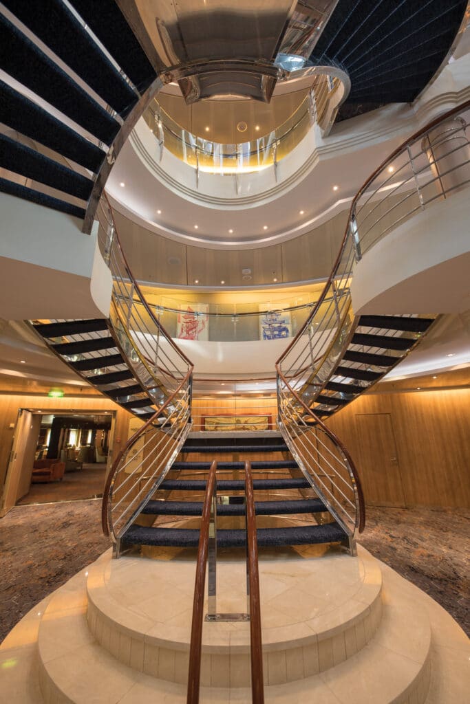 Cruiseschip-Seven Seas Mariner-Regent Seven Seas Cruises-Atrium