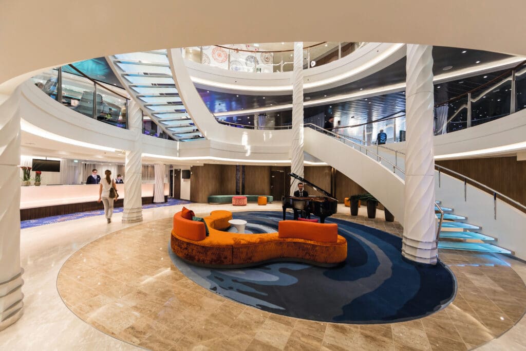 Cruiseschip-Mein Schiff 3-TUI Cruises-Atrium