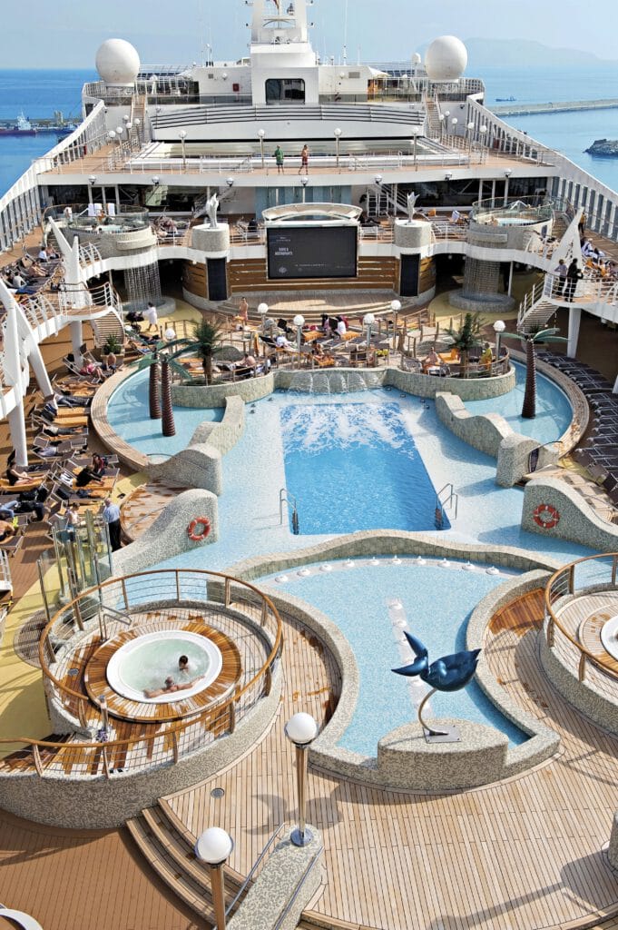 Cruiseschip-MSC Fantasia-MSC Cruises-Zwembad
