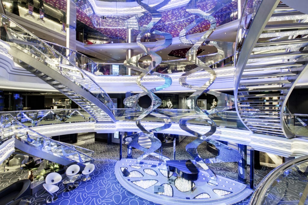 Cruiseschip-MSC Virtuosa-MSC Cruises-Atrium