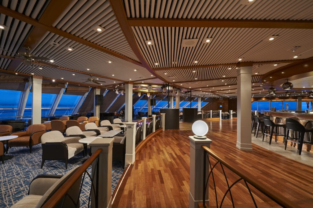 Cruiseschip-Norwegian Sun-Norwegian Cruise Line-Spinnaker Lounge