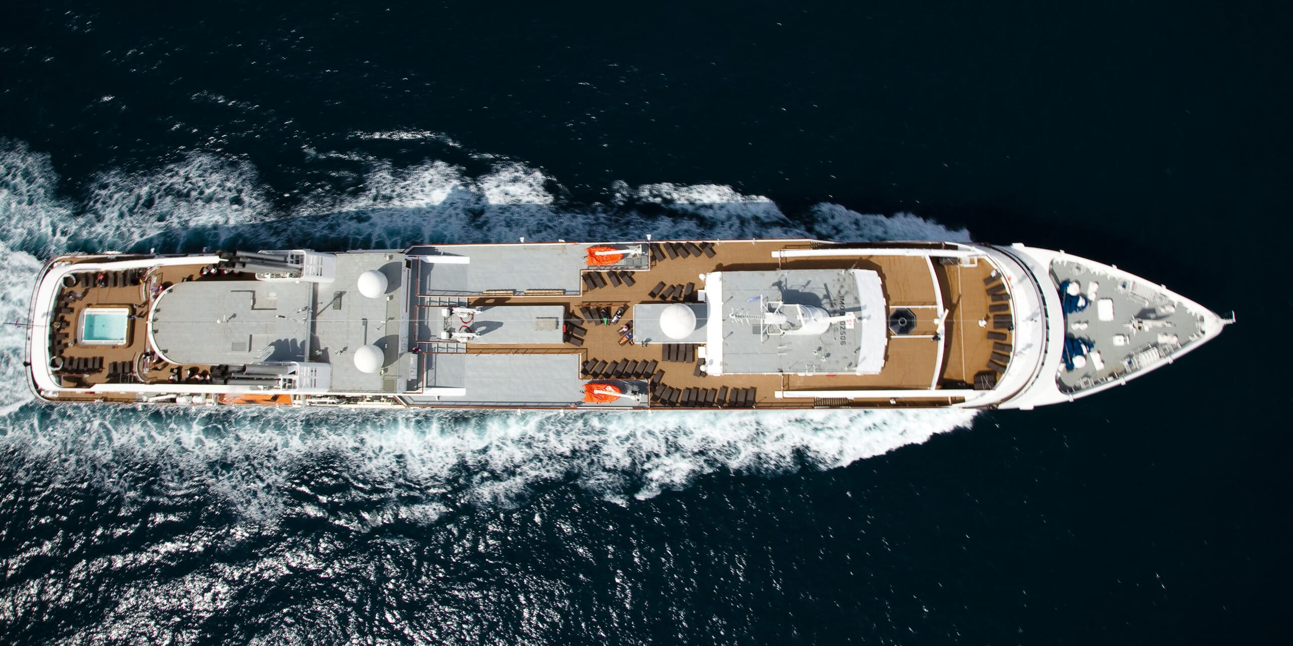 Cruiseschip-Le Boreal-Ponant Yacht Cruises-Schip