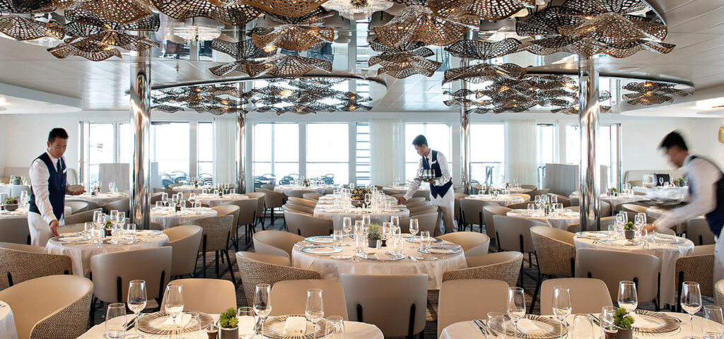 Cruiseschip-Le Jaques Cartier-Ponant-Restaurant