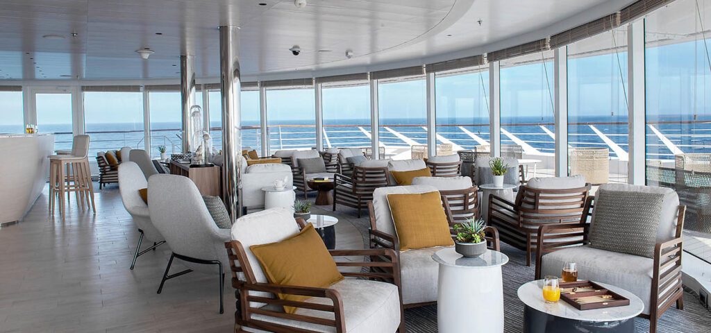 Cruiseschip-Le Jaques Cartier-Ponant-Lounge