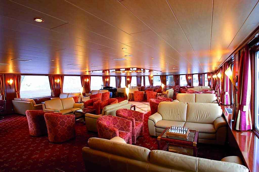 Nicko-Cruises-MS-Bellissima-Rivierschip-Cruise-Salon