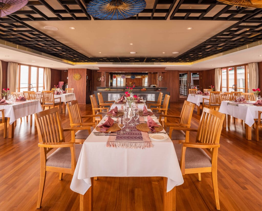 Rivierschip-Nicko Cruises-MS Thurgau Exotic III-Cruise-Restaurant (2)