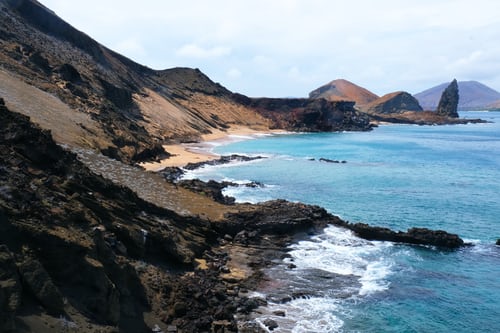 Galapagos-punta-suarez-kust