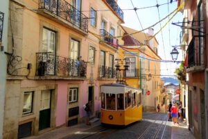 Portugal-Lissabon-Tram-Stad
